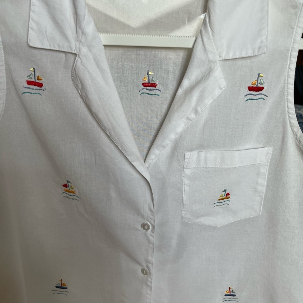 La Cera white cotton pajamas (M) with sailboat embroidery. New condition.